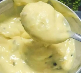 Aprenda a fazer recheio de maracujá para bolo de pote em apenas 10 minutos!