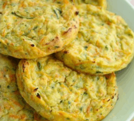 Nunca imaginei que repolho daria um bolinho tão crocante e delicioso!