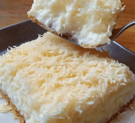 Preparei este bolo gelado de coco com leite e ele virou sucesso na minha casa!