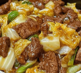 Carne refogada com repolho: receita leve, prática e cheia de sabor para o dia a dia