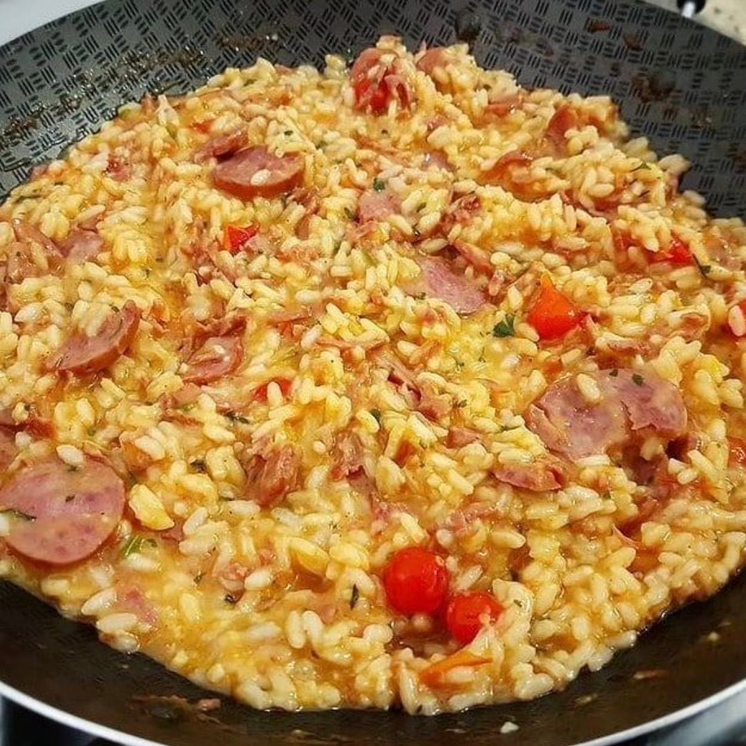 Risoto de calabresa com queijo