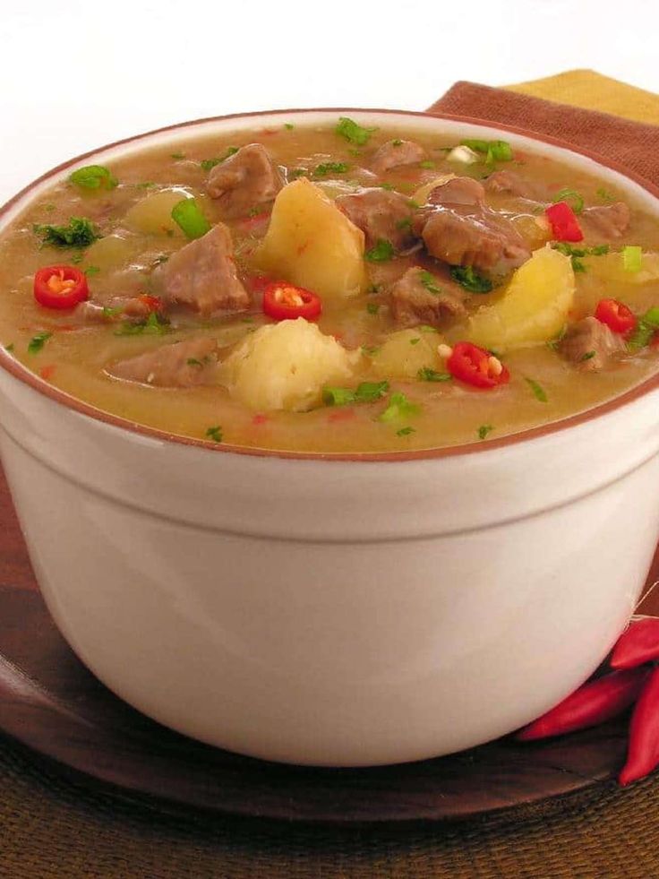 caldo de carne com mandioca